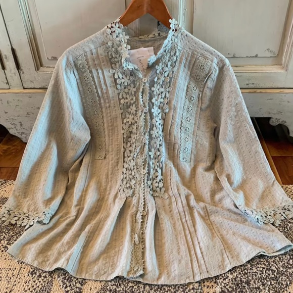 New Bohemian Grey Lace 3/4 Sleeve Button Front Floral Romantic Blouse Top - Picture 5 of 10